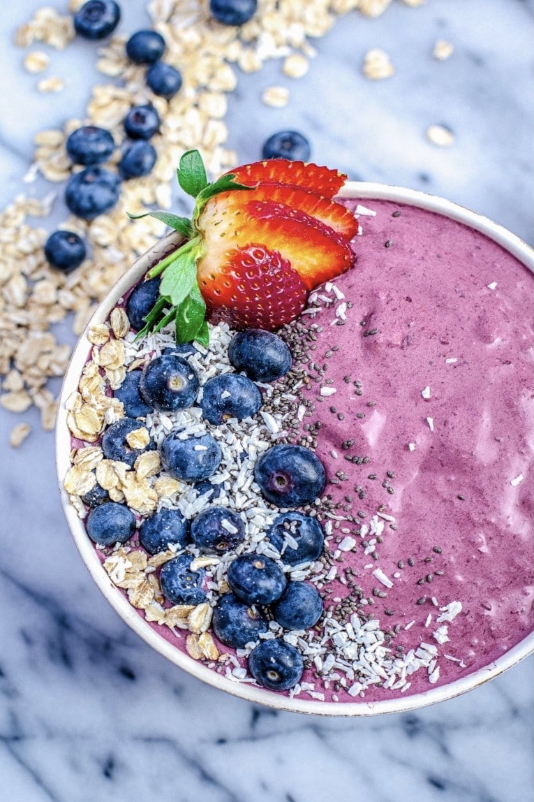 Berry Smoothie Bowl - The Veg Connection