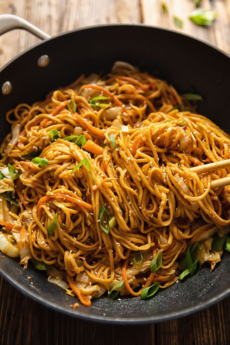 Spicy Peanut Noodles with Cabbage and Carrots - The Veg Connection